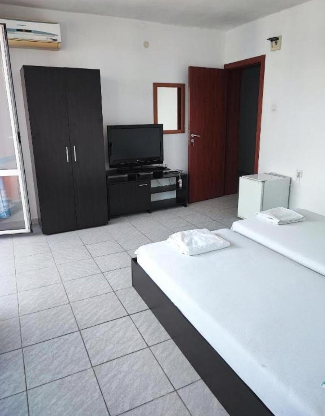 Fa Mol Apartment Pantai Sunny Bagian luar foto