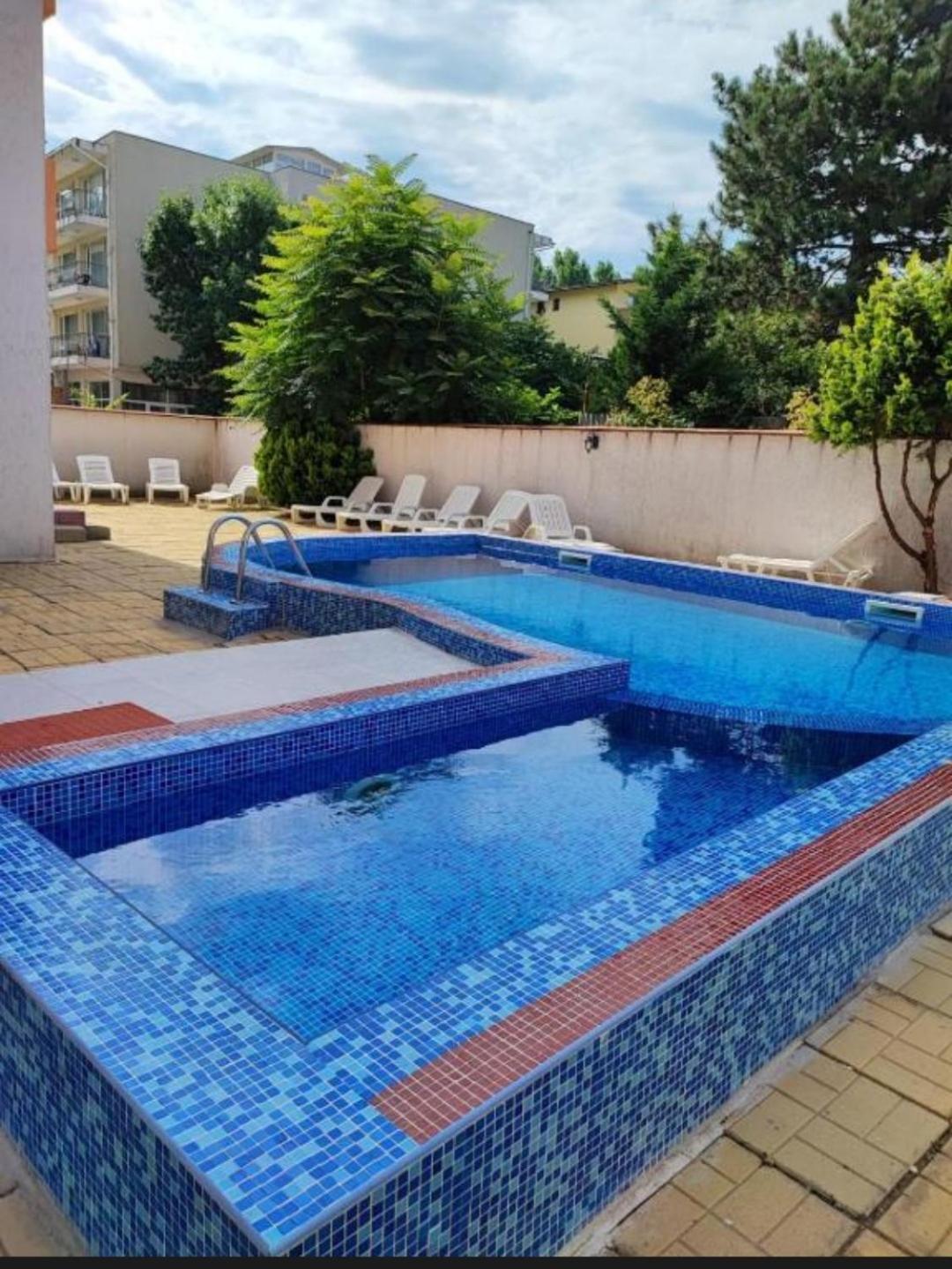 Fa Mol Apartment Pantai Sunny Bagian luar foto