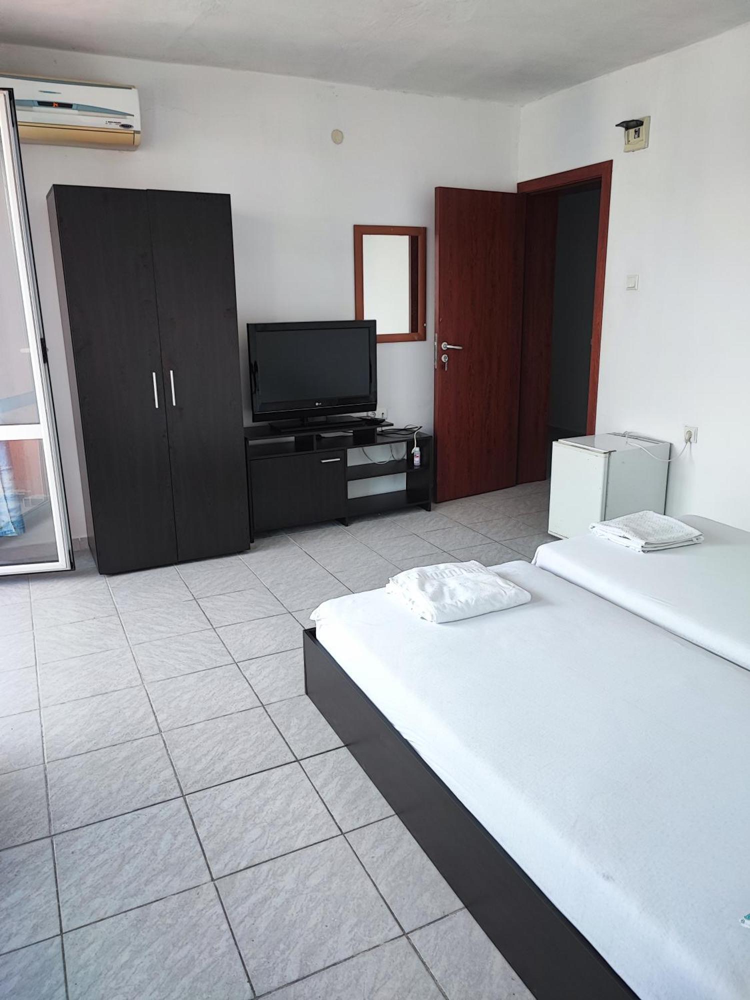 Fa Mol Apartment Pantai Sunny Bagian luar foto