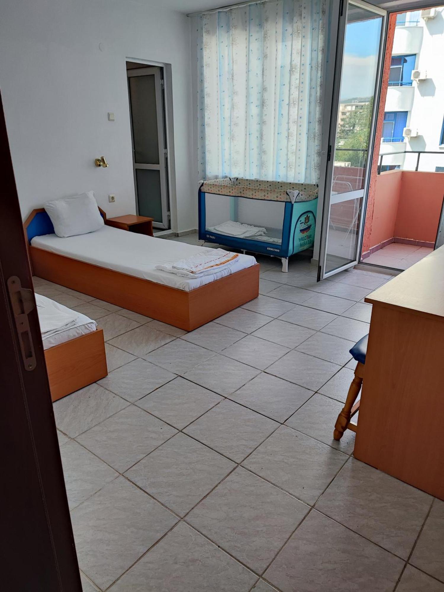 Fa Mol Apartment Pantai Sunny Bagian luar foto